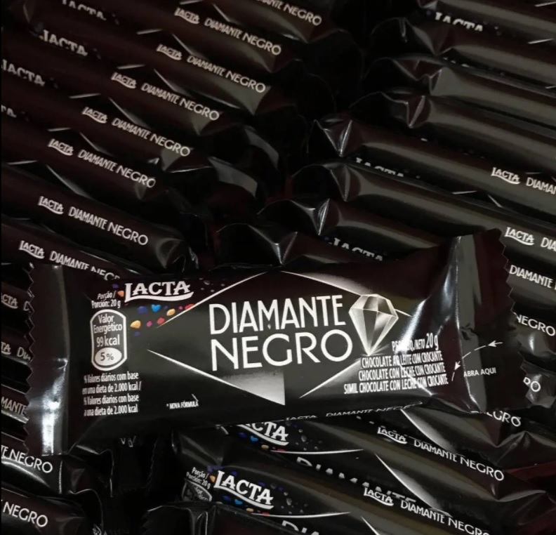 Chocolate ao Leite Lacta Diamante Negro Pacote 20G