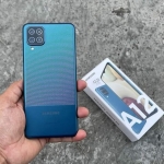 Smartphone Samsung Galaxy A12 64GB Azul 4G – Octa-Core 4GB RAM 6,5” Câm. Quádrupla + Selfie 8MP