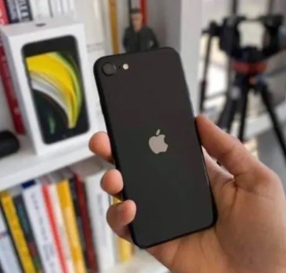 iPhone SE Apple 128GB (PRODUCT) 4,7” 12MP iOS