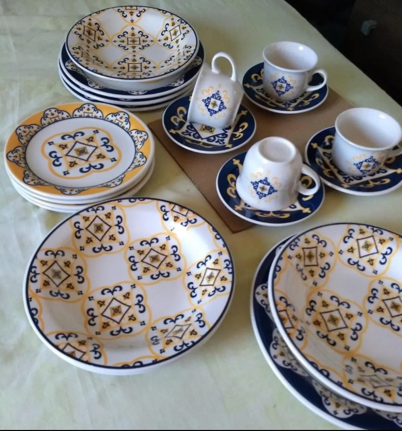 Aparelho de Jantar e Chá com 20 Peças Oxford Daily Floral São Luis Multicor