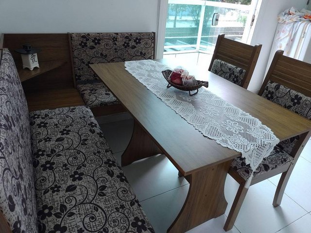 Conjunto de Mesa Canto Alemão Fit com 2 Cadeiras Roma Viero