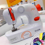 Máquina de Costura Elgin POP BL-1009 Portátil – Eletrônica 9 Pontos na Magazine Luiza