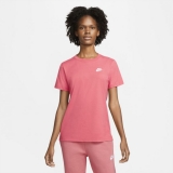 Camiseta Nike Sportswear Feminina na Nike