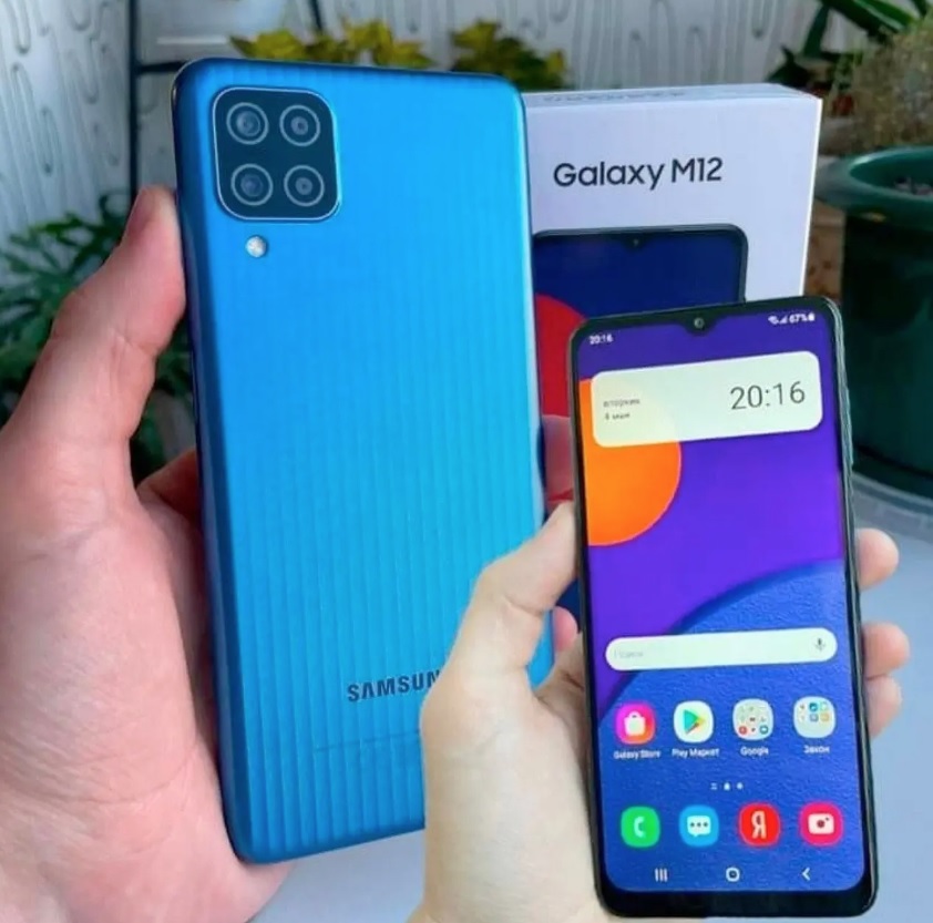 m12 samsung selfie camera