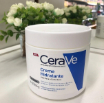CeraVe, Creme Hidratante Corporal, com textura Cremosa e Ácido Hialurônico, 454g na Amazon