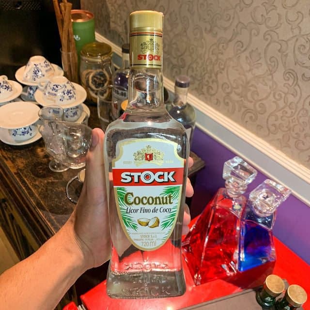 Licor Coconut Stock 720 Ml na Amazon