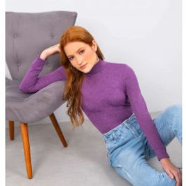 Blusa Básica Tricot Gola Alta Yeesco na Yeesco