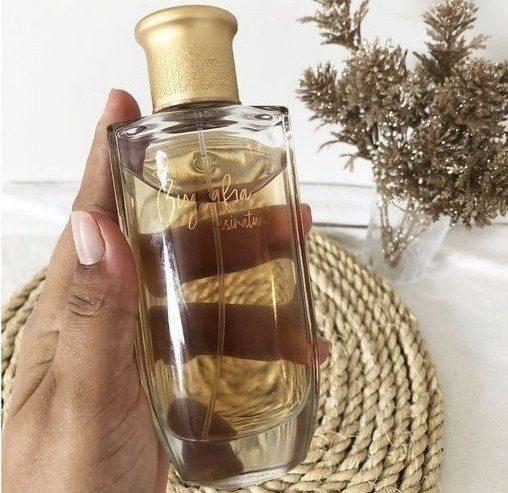 Presente Biografia Assinatura Feminino na Natura