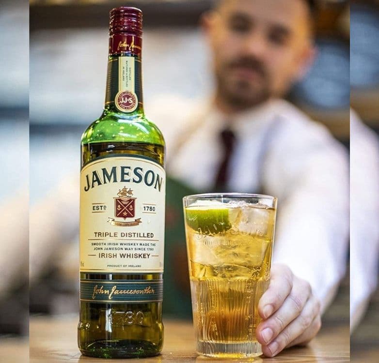 Whisky Irlandês Jameson 750ml na Magazine Luiza