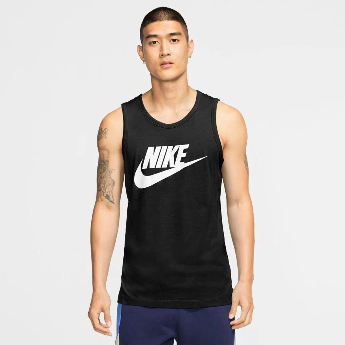 Camiseta Nike Sportswear Masculina – Preto na Netshoes