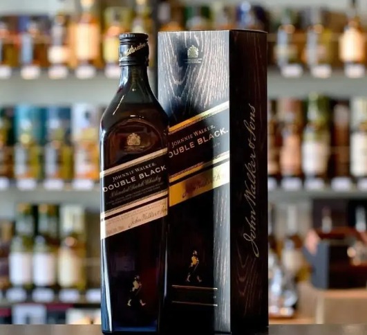 Whisky Johnnie Walker Double Black, 1L na Amazon