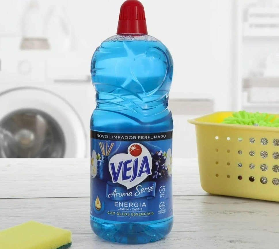 Limpador Perfumado Veja Aroma Sense Energia 2L com óleos essenciais na Amazon