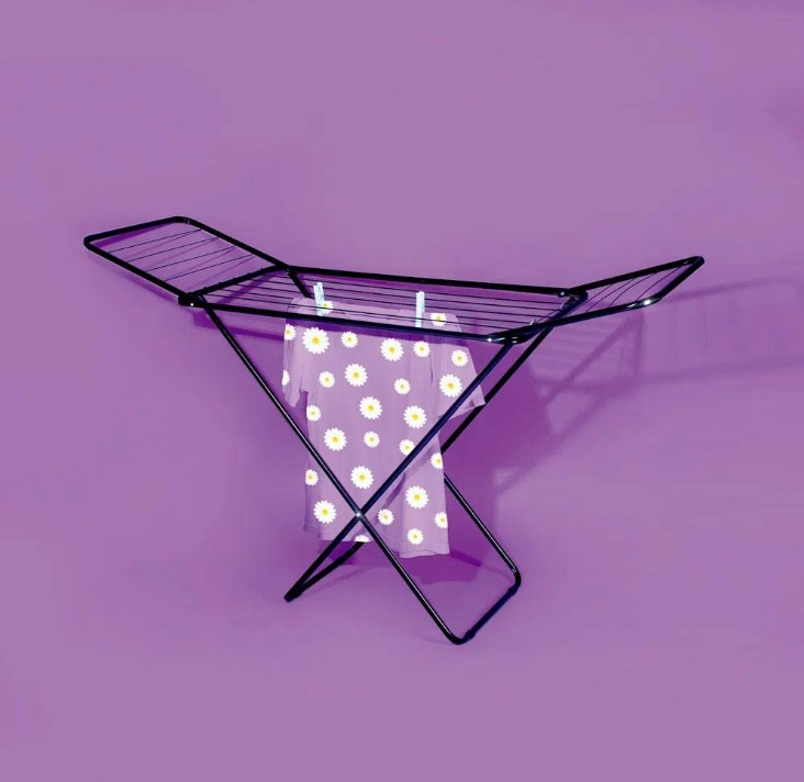 Varal de Chão com Abas Slim Preto na Amazon