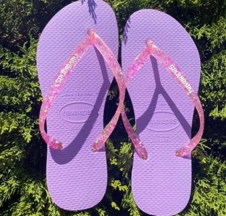 Chinelo Havaianas Slim Logo Metallic feminino na Amazon