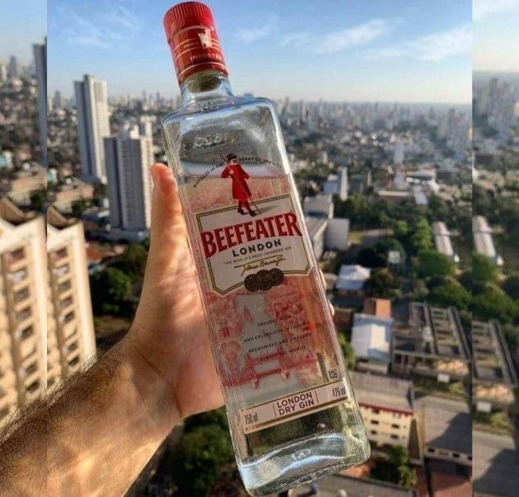 Gin Beefeater Dry 750ml na Casas Bahia