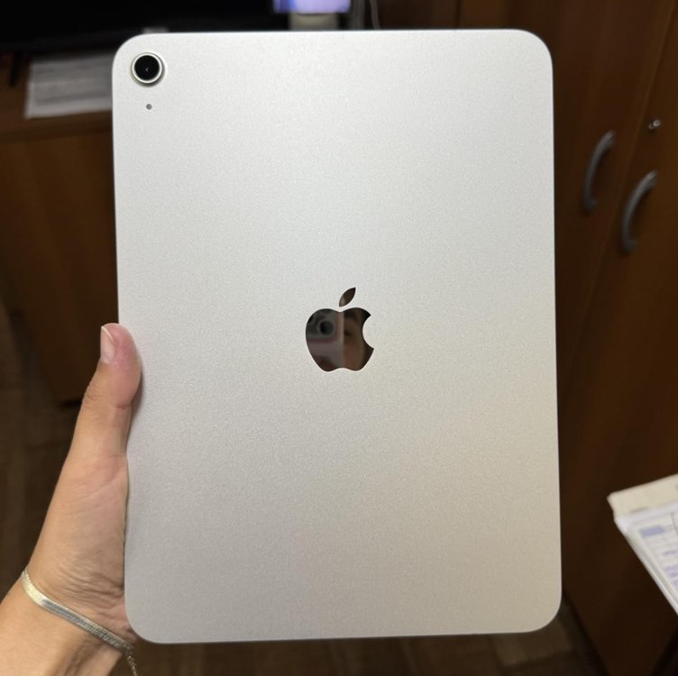 Apple 2025 iPad (Wi-Fi, 128 GB) – Prateado (A16) na Amazon