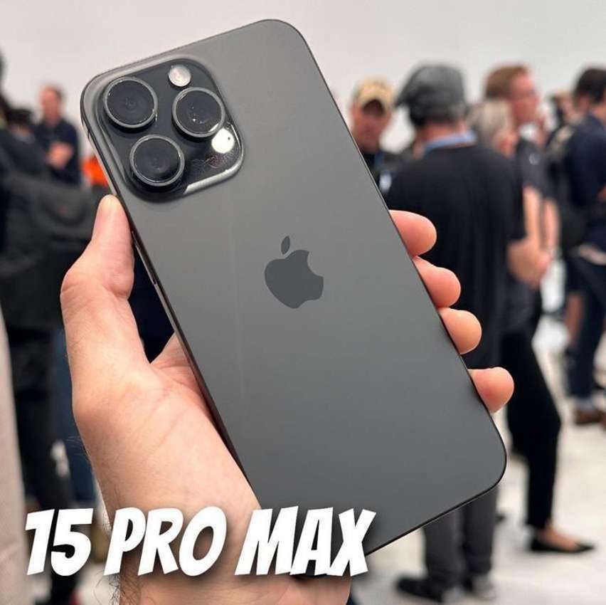 Apple iPhone 15 Pro Max (256 GB) — Titânio Azul na Amazon