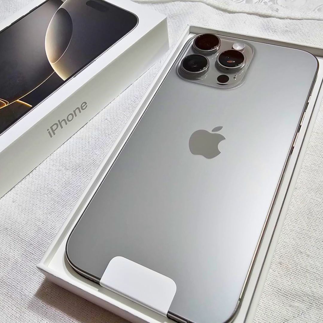 Apple iPhone 16 Pro Max (256 GB) – Titânio preto na Amazon
