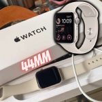 Apple Watch SE (2a geração) GPS, Smartwatch com caixa estelar de alumínio – 44 mm na Amazon