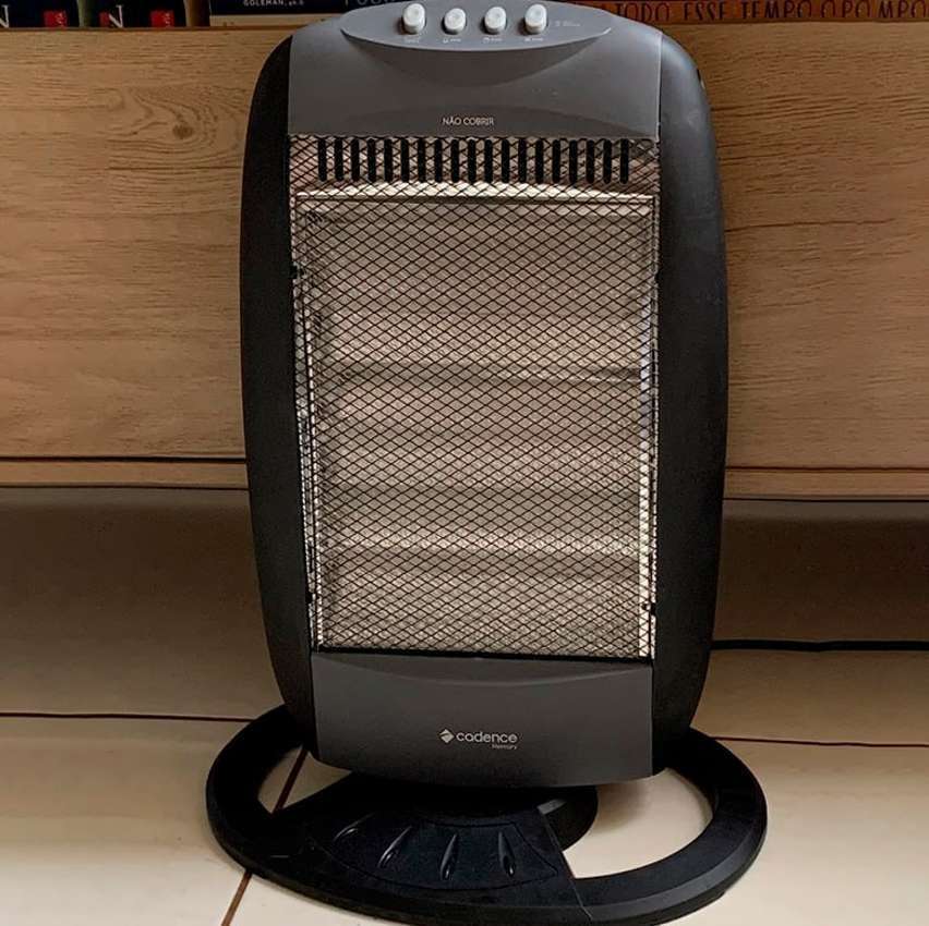 Aquecedor Elétrico Cadence Halógeno Mercury, 1200W, 20m², Cinza, 220V, AQC305 na Amazon