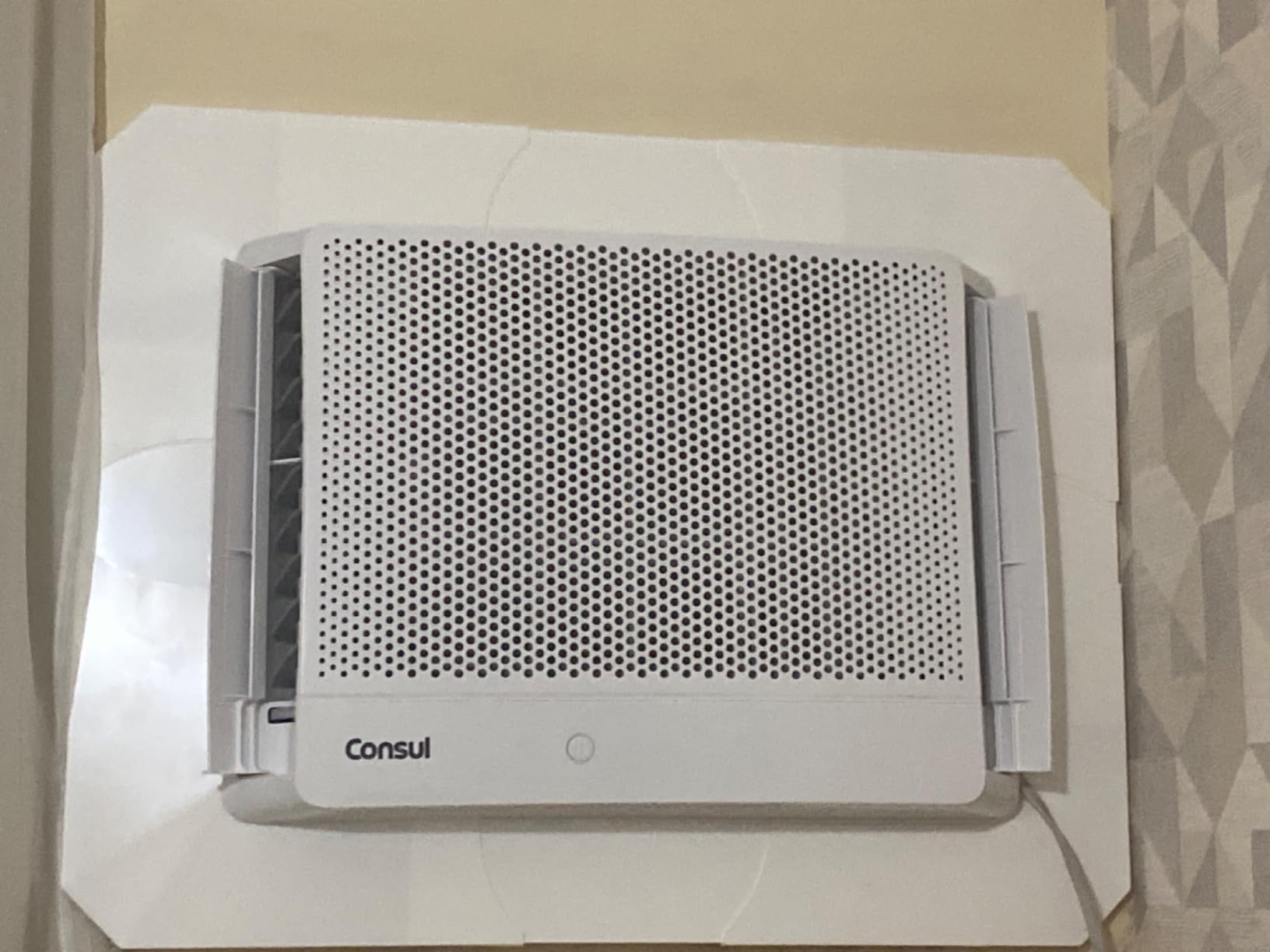 Ar condicionado janela 7500 BTUs Consul frio eletrônico com design moderno – CCN07FB 110V na Amazon