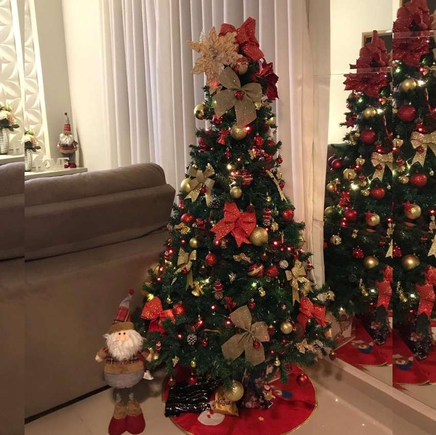 Árvore De Natal Luxo 1,50 Altura Base Metal 380 Galhos na Amazon