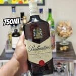 Ballantine's Whisky Finest Blended Escocês - 750 Ml na Amazon