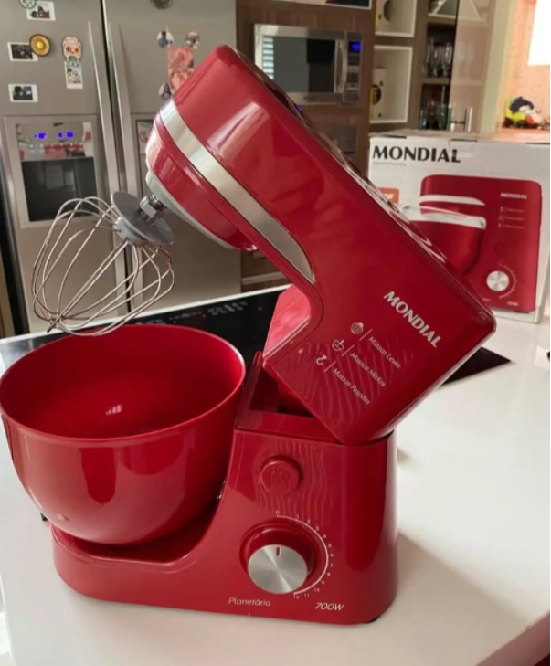 Batedeira Planetária Mondial, 127V, Vermelho, 700W – BP-03-R na Amazon