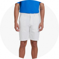 Bermuda Básica Masculina Chino Em Sarja na Amazon