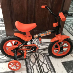 Bicicleta Arco Iris Infantil Aro 12 Preto e Laranja Track Bikes na Amazon