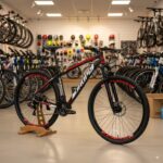 Bicicleta aro 29 Dropp Z3 Alumínio Shimano 21 vel marchas freio a disco mecânico com suspensão MTB na Netshoes