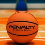 Bola Basquete Playoff IX Penalty 78 cm Laranja na Amazon