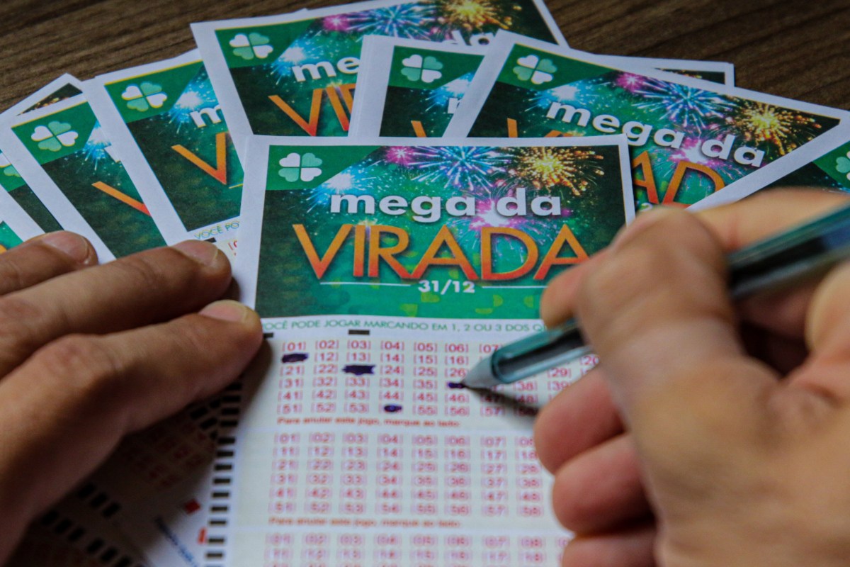 Bolão Mega da Virada com 1.554 apostas de R$35 por apenas R$17,50 na Lottoland