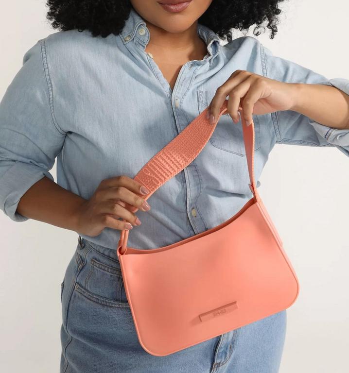 Bolsa Santa Lolla Baguete Rosa na Dafiti