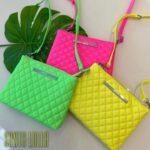 Bolsa Santa Lolla Matelassê Transversal Feminina na Magazine Luiza