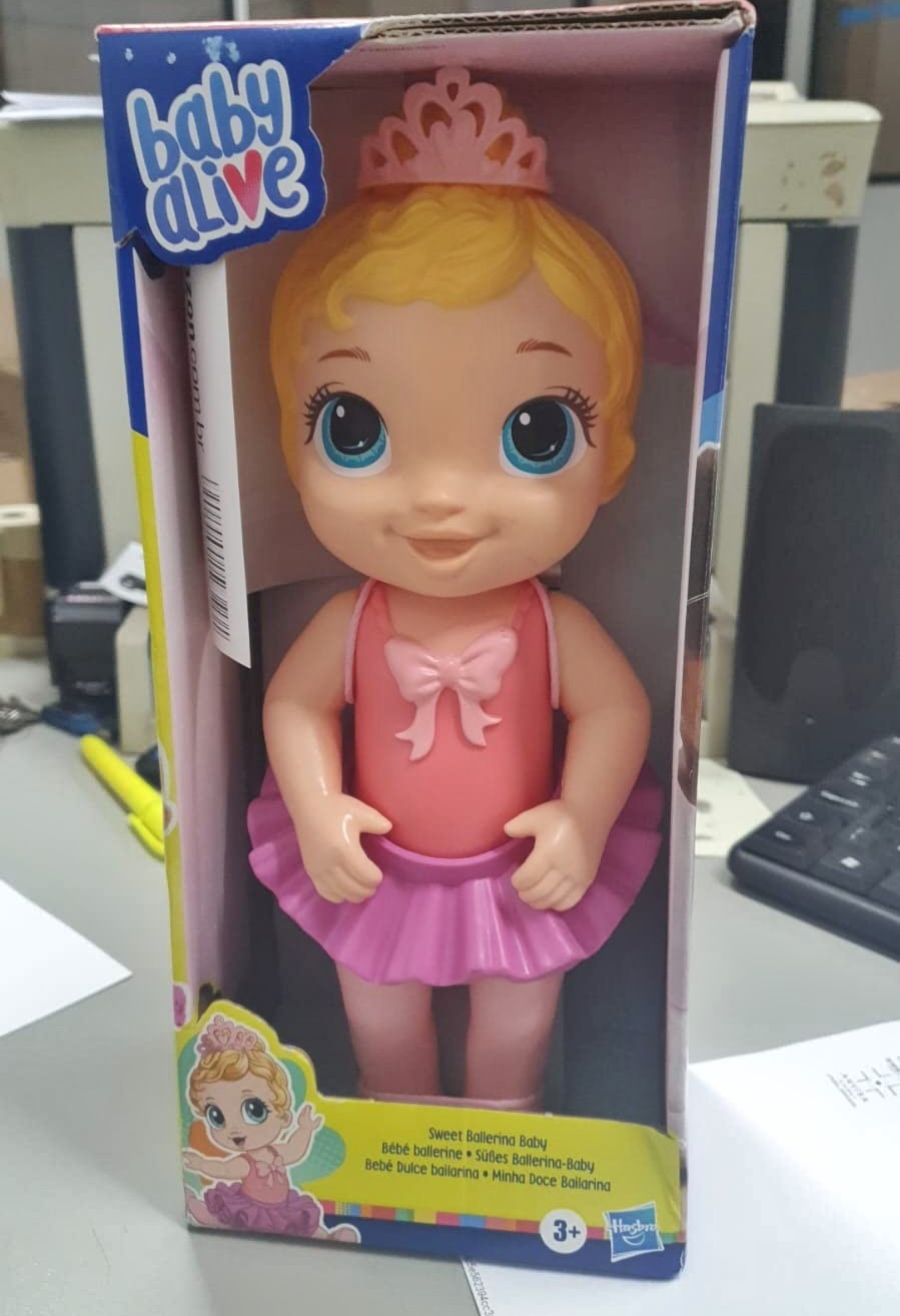 Boneca Baby Alive Doce Bailarina Loira 26,5 cm, com Acessórios de Balé – F1272 – Hasbro, Colorida na Amazon