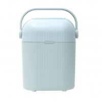 Buba, Lixeira Antiodor Azul na Amazon