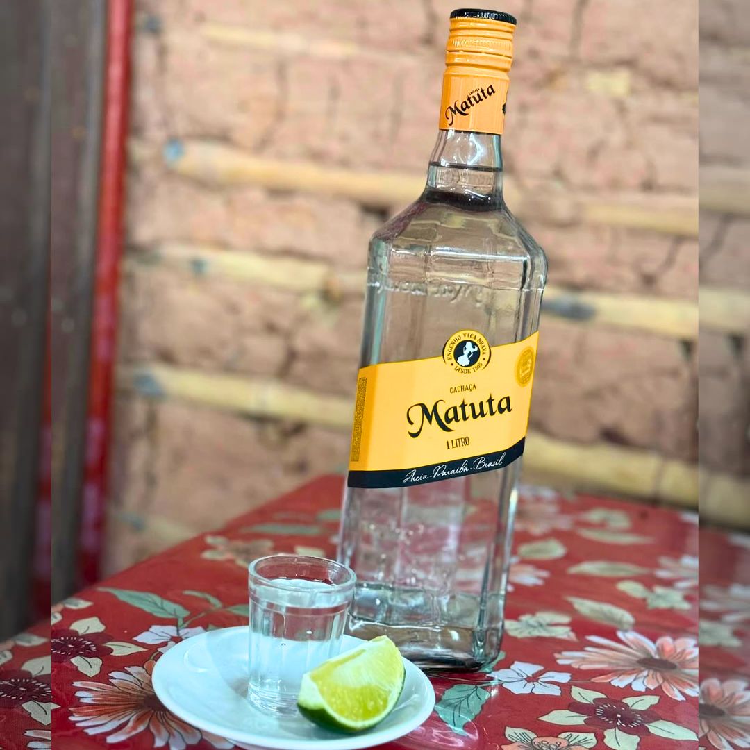 Cachaça Matuta Cristal 1000ml na Amazon