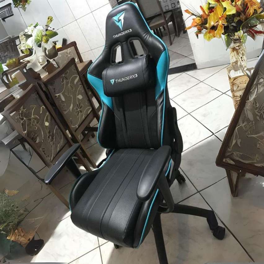Cadeira Gamer EC3 Cyan THUNDERX3 na Amazon
