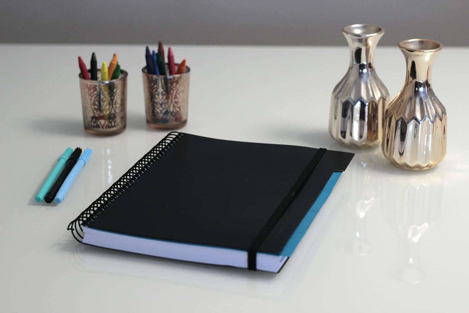 Caderno com divisórias, Confetti, 8023 HPP, Preto na Amazon