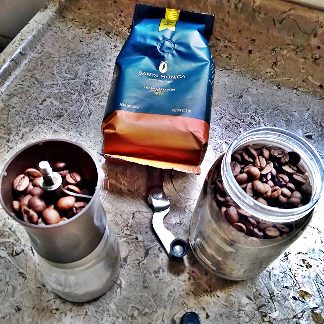 Café Santa Mônica Gourmet em Grãos 250 g na Amazon
