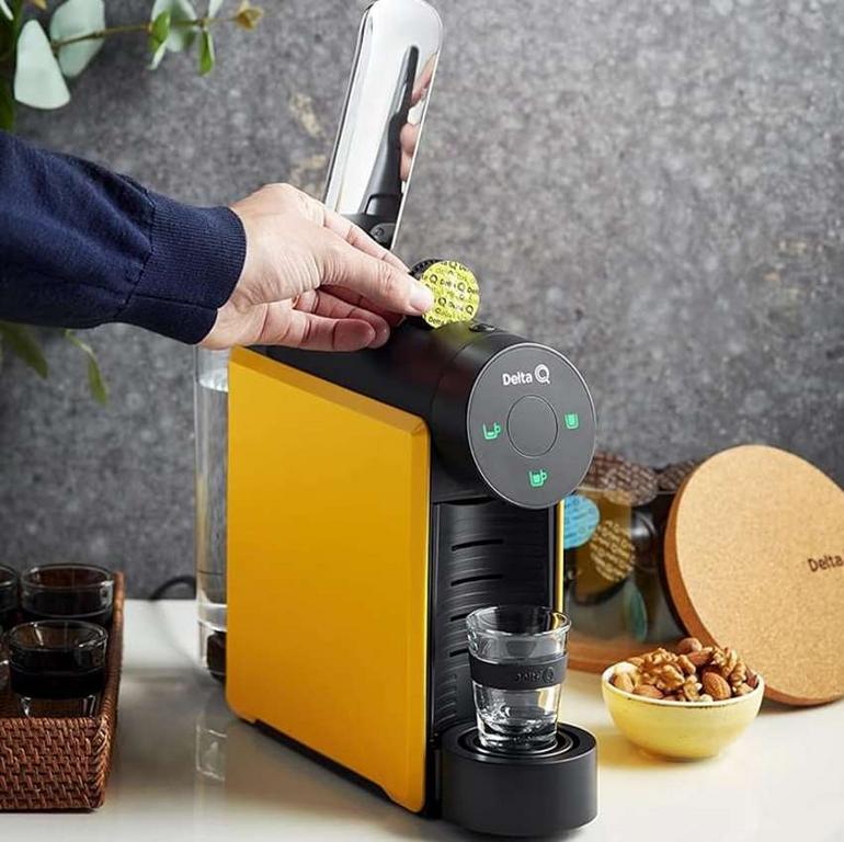 Cafeteira Cápsulas MiniQool Amarela 127V na Amazon