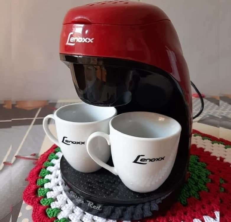 Cafeteira Elétrica Coffee Red, PCA031, 127v, Lenoxx na Amazon