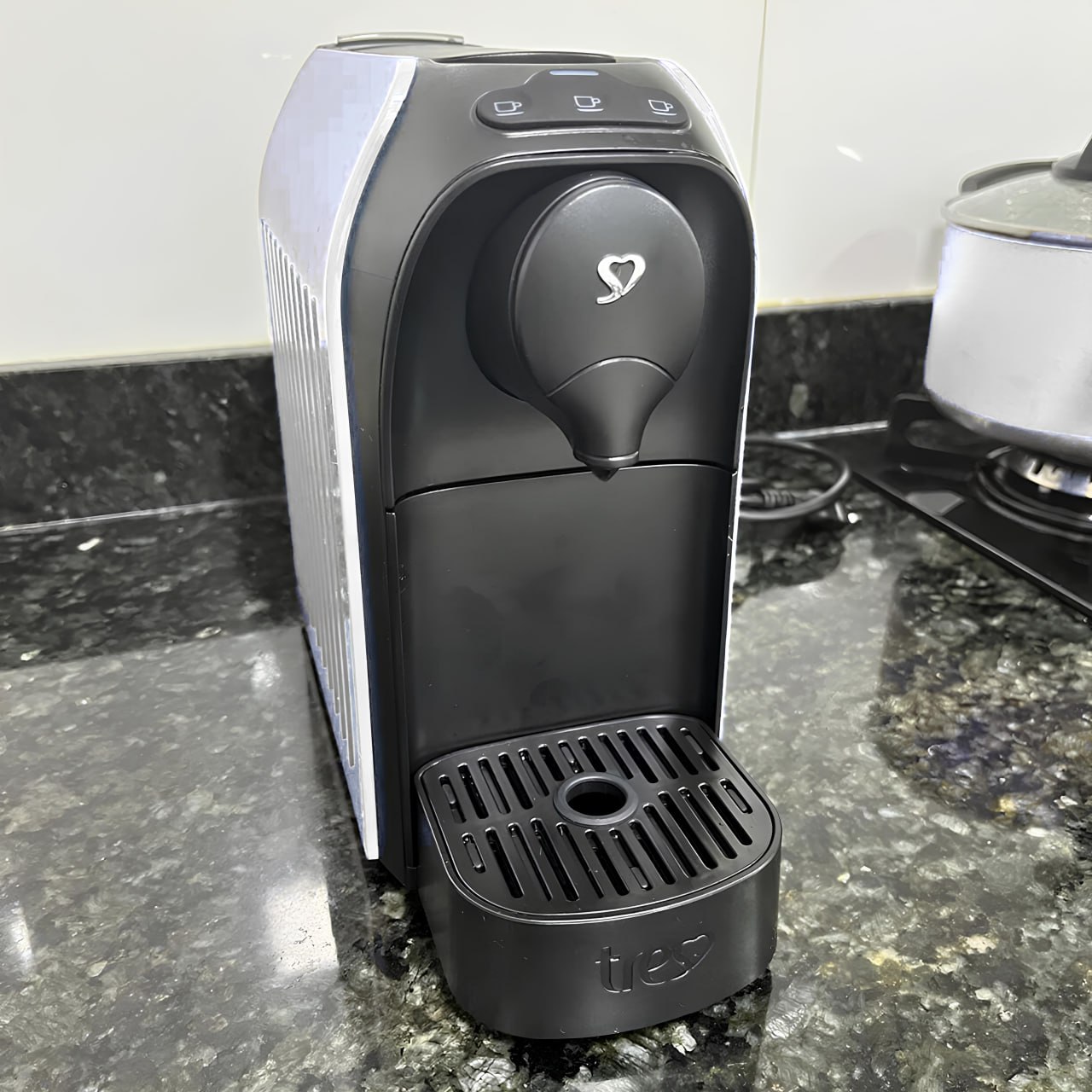 Cafeteira Espresso Passione Branca – TRES 3 Corações na Amazon