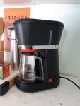 Cafeteira Oster Black com Jarra de Vidro 0,7L na Amazon
