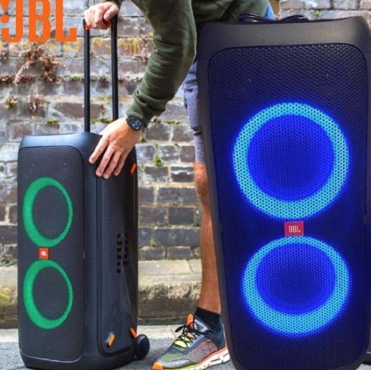 Caixa de Som JBL Partybox 310 com Bluetooth e Efeitos de Luzes – 240W na Casas Bahia