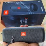 Caixa De Som Portátil Jbl Flip Essential 2, Bluetooth, 20W RMS, À Prova D´água, 10 Horas, Cinza na KaBuM!