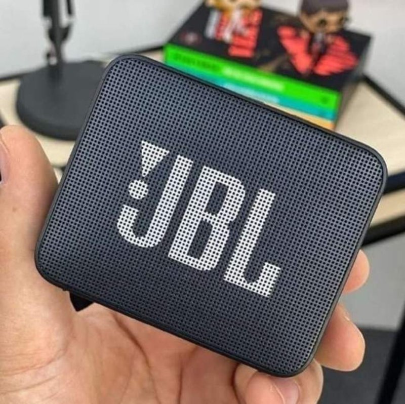 Caixa de Som Portátil JBL Go Essential com Bluetooth e à Prova d´Água – Preto na Casas Bahia