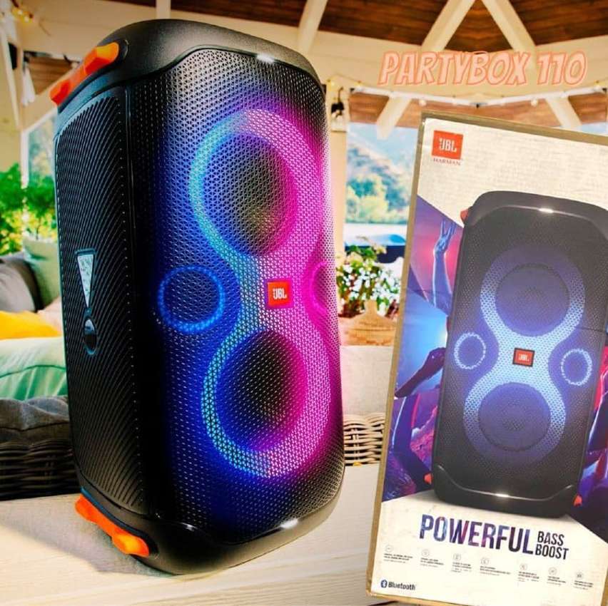 Caixa de Som Portátil JBL PartyBox JBLPARTYBOX110BR, LED, 160W RMS, Bluetooth, Á Prova de Respingos, Preto – 58035030 na KaBuM!