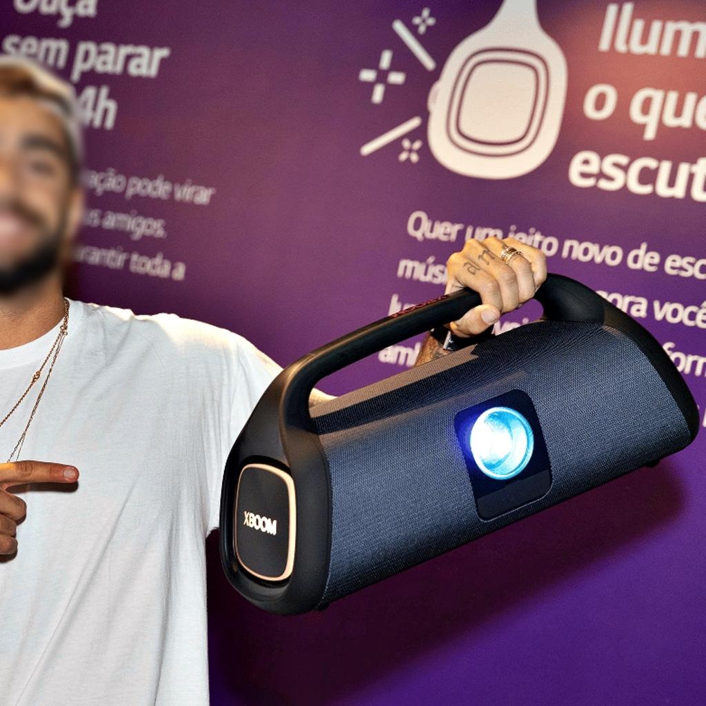 Caixa de Som Portátil LG Xboom Go XG9 com Bluetooth, Iluminação de Palco, 24 Horas Bateria, IP67 – 80W + 40W RMS na Casas Bahia